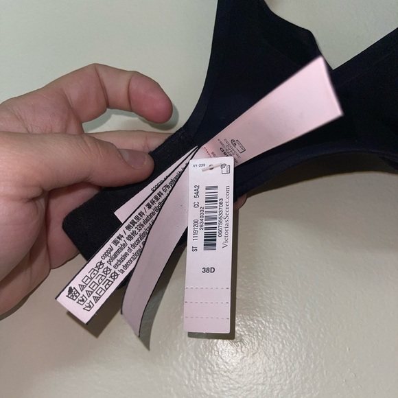 Black Victoria Secret Bra - Picture 4 of 5